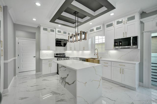 2105 Hoffman Avenue, Elmont, NY 11003