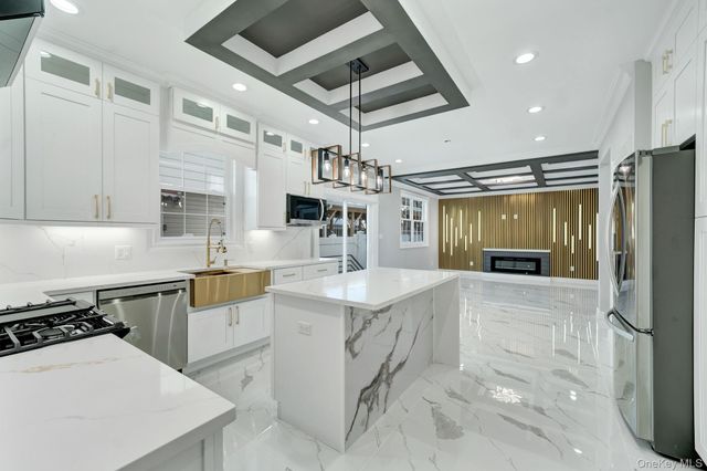 2105 Hoffman Avenue, Elmont, NY 11003