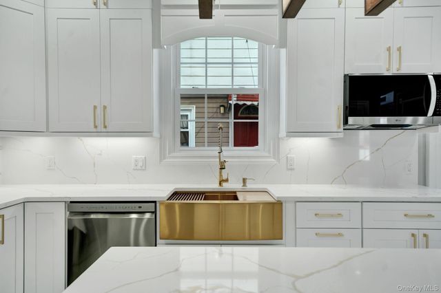 2105 Hoffman Avenue, Elmont, NY 11003