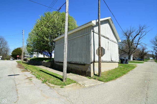 501 E Main Street, Lewisville, IN 47352