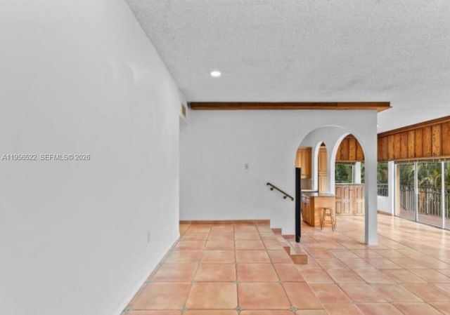 4850 SW 63rd Ter 232, Davie, FL 33314