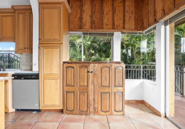 4850 SW 63rd Ter 232, Davie, FL 33314