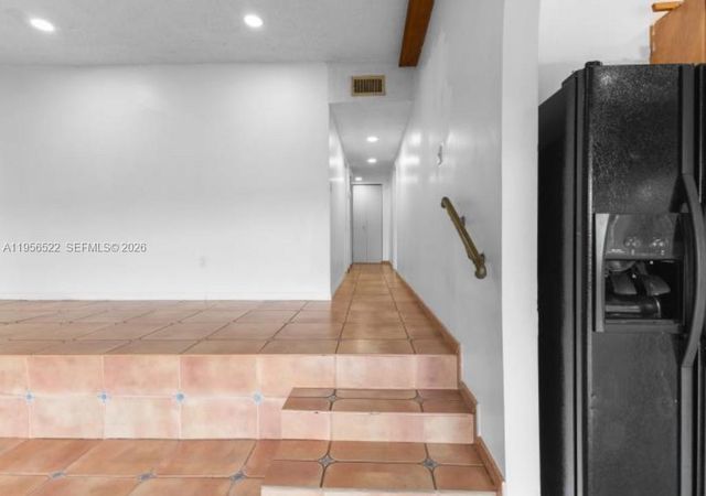 4850 SW 63rd Ter 232, Davie, FL 33314