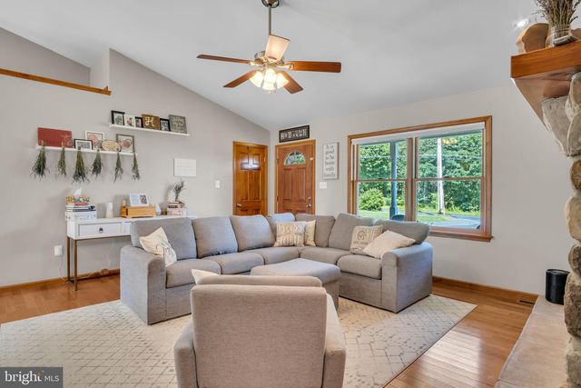 147 WHISKEY SPRINGS RD, Dillsburg, PA 17019