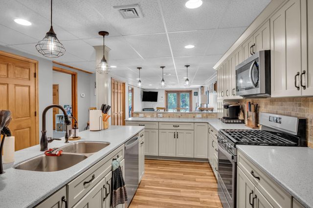 147 WHISKEY SPRINGS RD, Dillsburg, PA 17019