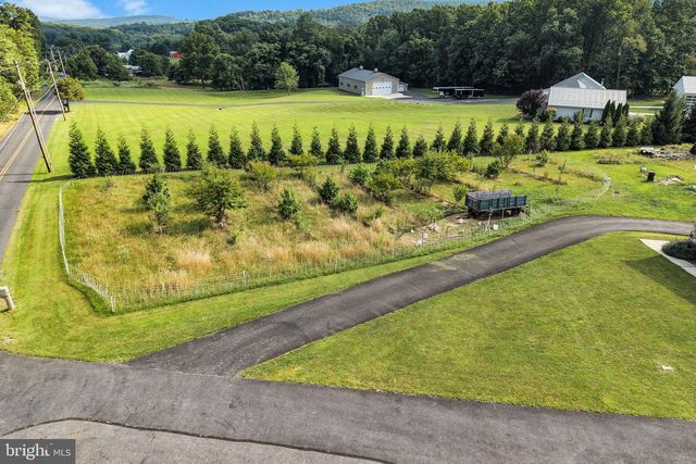147 WHISKEY SPRINGS RD, Dillsburg, PA 17019