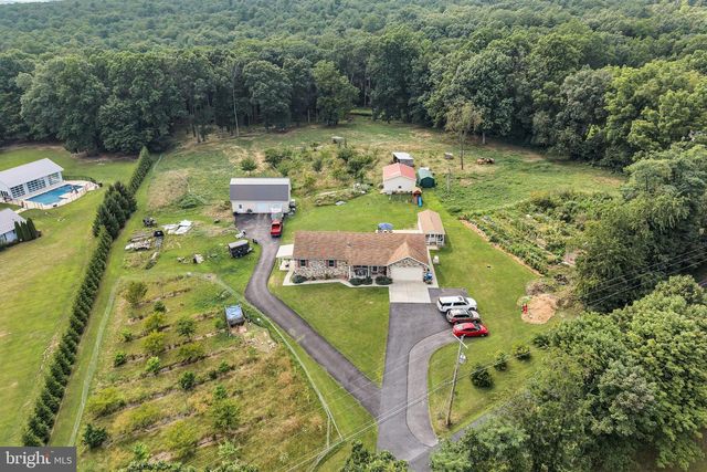 147 WHISKEY SPRINGS RD, Dillsburg, PA 17019