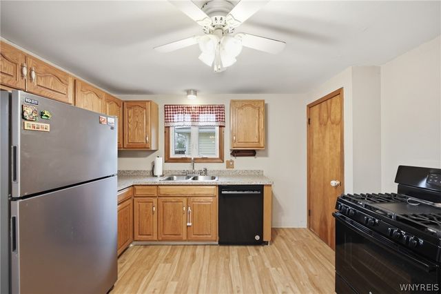 89 Satinwood Drive, Cheektowaga, NY 14225