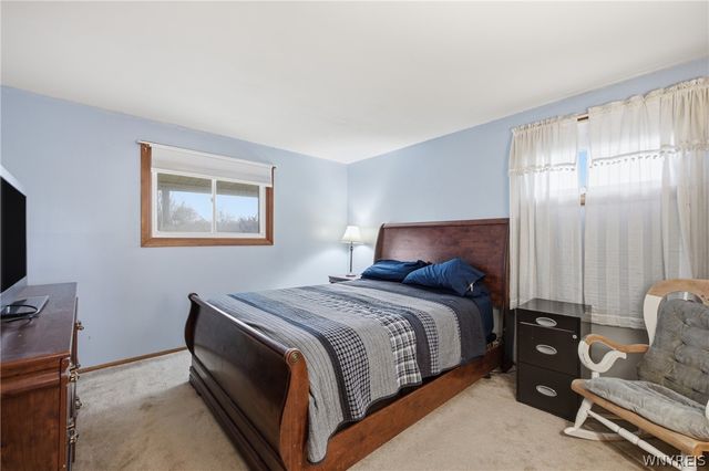 89 Satinwood Drive, Cheektowaga, NY 14225