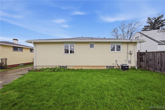 89 Satinwood Drive, Cheektowaga, NY 14225
