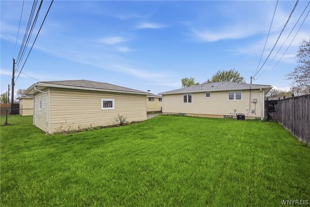 89 Satinwood Drive, Cheektowaga, NY 14225