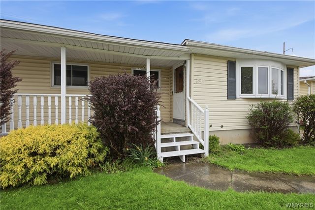 89 Satinwood Drive, Cheektowaga, NY 14225