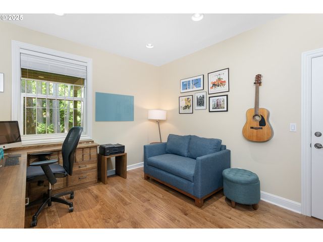 17677 WESTVIEW Dr, Lake Oswego, OR 97034