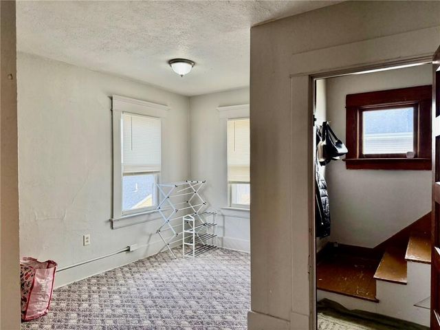 221 W 7th Street, Maryville, MO 64468