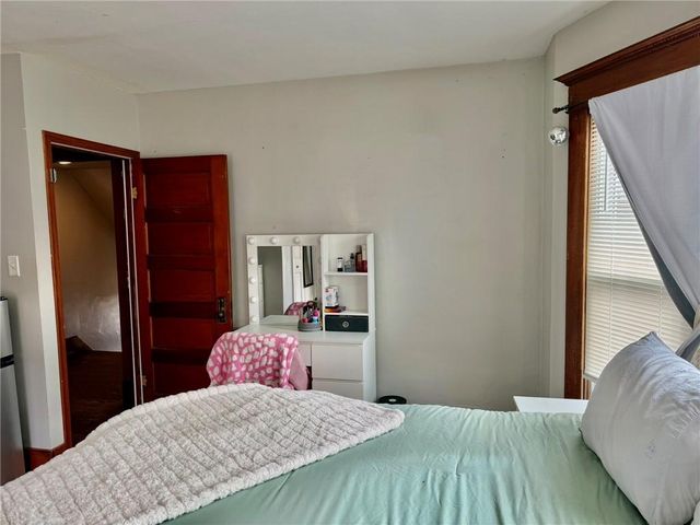 221 W 7th Street, Maryville, MO 64468