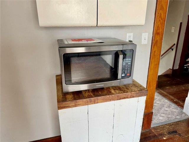 221 W 7th Street, Maryville, MO 64468