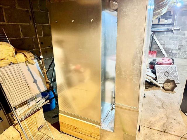 221 W 7th Street, Maryville, MO 64468