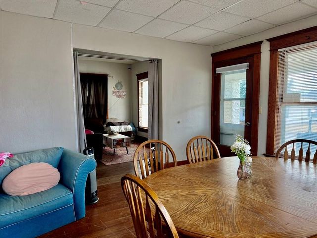 221 W 7th Street, Maryville, MO 64468