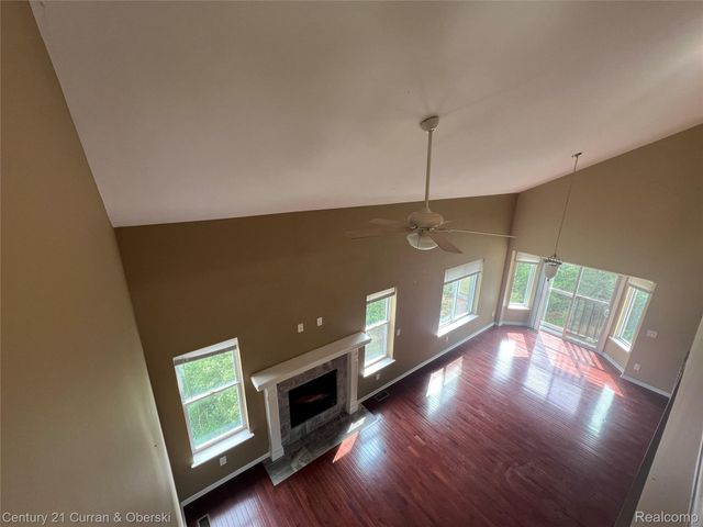 3493 Silver Stone Drive 5, Milford Charter Township, MI 48380