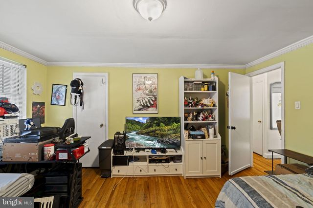 6030 NEWTOWN AVE, Philadelphia, PA 19111
