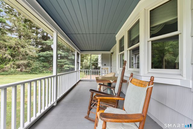 1 Sachem Drive, North Haven, CT 06473