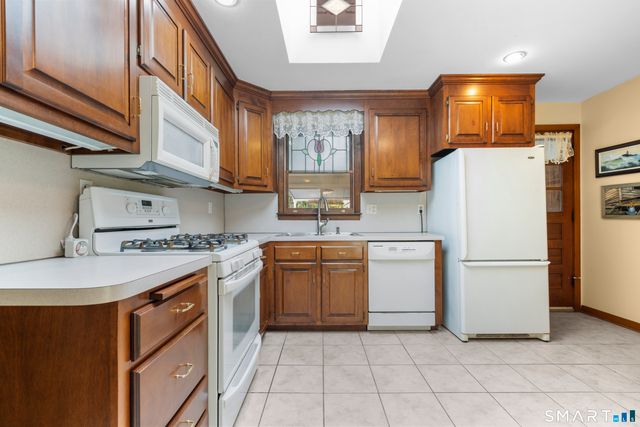 1 Sachem Drive, North Haven, CT 06473