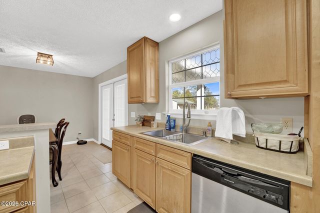 9121 Indian Bluff Road, Youngstown, FL 32466