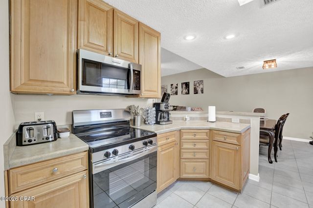 9121 Indian Bluff Road, Youngstown, FL 32466