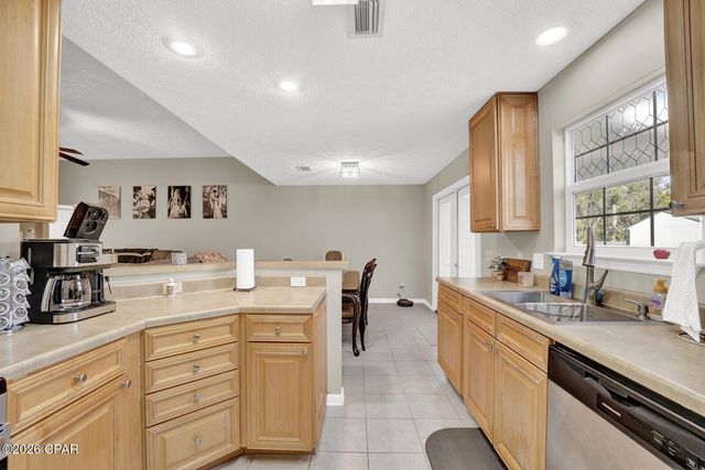 9121 Indian Bluff Road, Youngstown, FL 32466