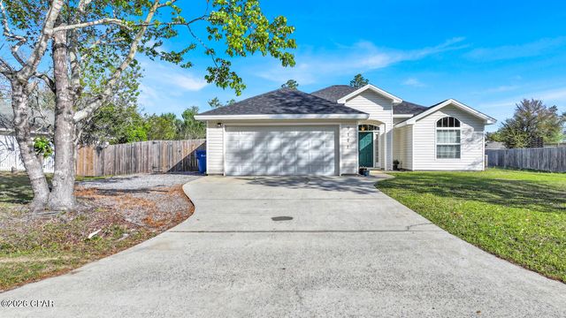 9121 Indian Bluff Road, Youngstown, FL 32466