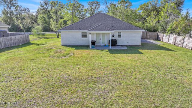 9121 Indian Bluff Road, Youngstown, FL 32466