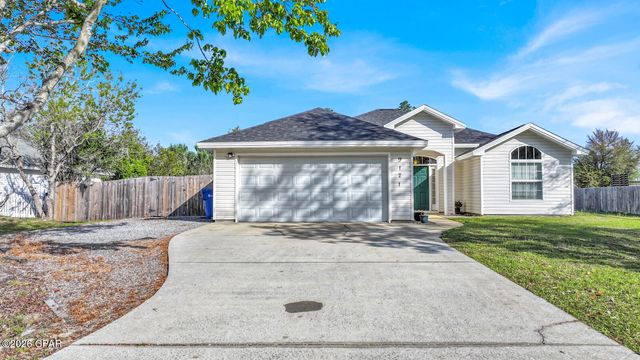 9121 Indian Bluff Road, Youngstown, FL 32466