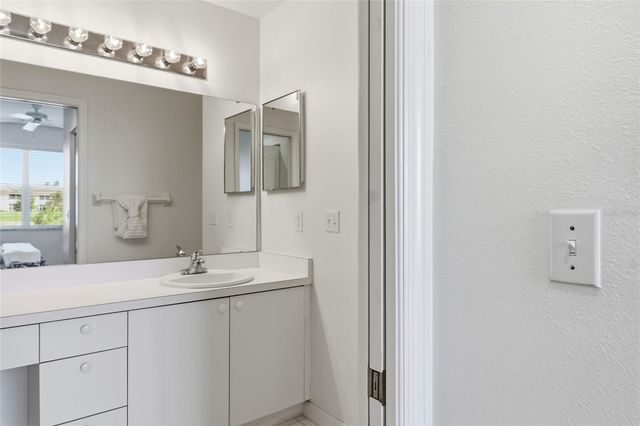 5230 HYLAND HILLS AVENUE 1315, Sarasota, FL 34241