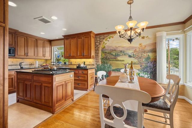 1012 Banyan Way, Pacifica, CA 94044