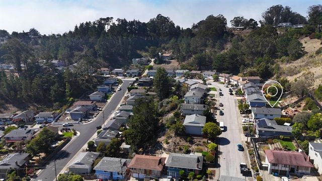 1012 Banyan Way, Pacifica, CA 94044