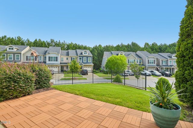 238 Beaconwood Lane, Holly Springs, NC 27540
