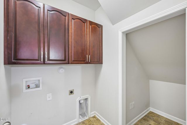 238 Beaconwood Lane, Holly Springs, NC 27540