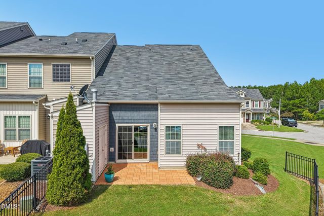 238 Beaconwood Lane, Holly Springs, NC 27540