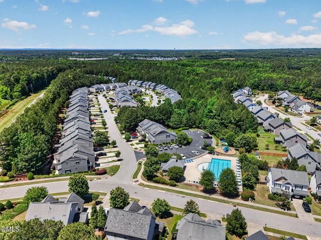 238 Beaconwood Lane, Holly Springs, NC 27540