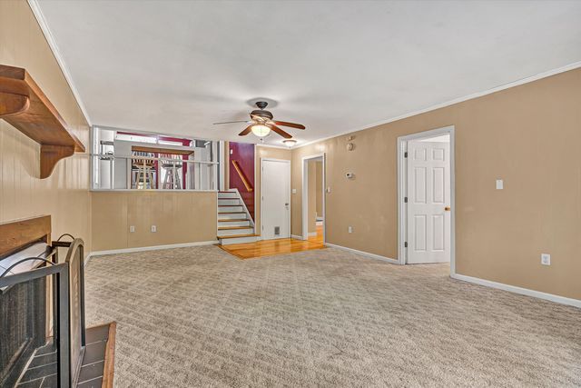 44 Shady LN, Troutville, VA 24175
