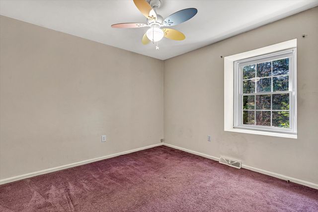 44 Shady LN, Troutville, VA 24175