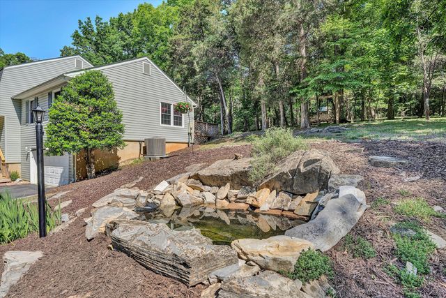 44 Shady LN, Troutville, VA 24175