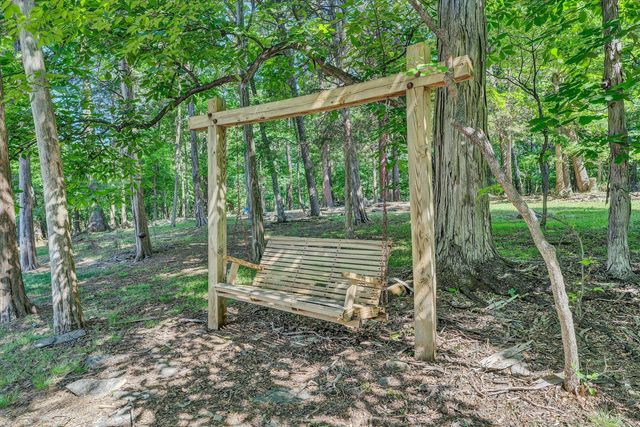44 Shady LN, Troutville, VA 24175