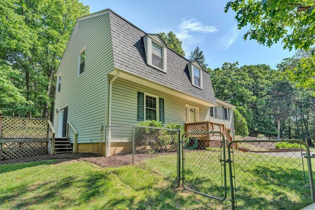 44 Shady LN, Troutville, VA 24175