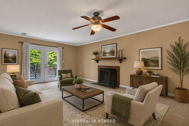 44 Shady LN, Troutville, VA 24175