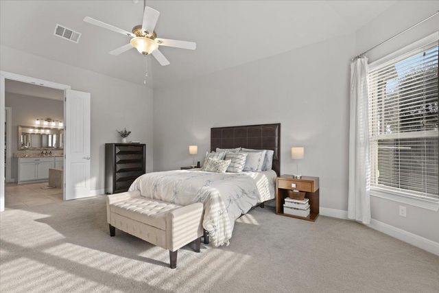 837 Bliss LN, Leander, TX 78641