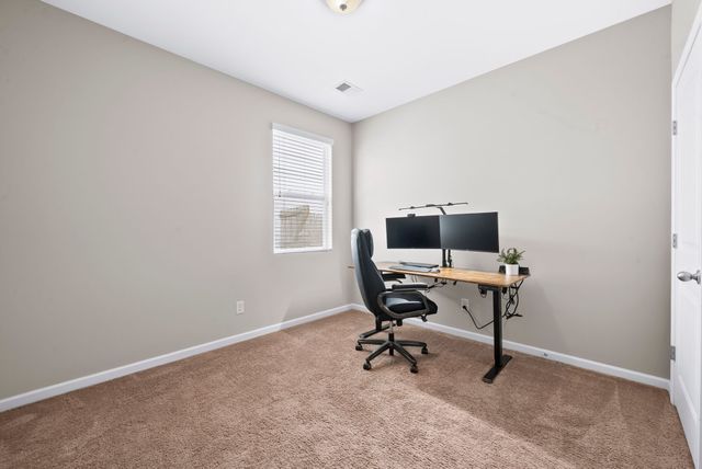 676 Prominence Rd, Columbia, TN 38401
