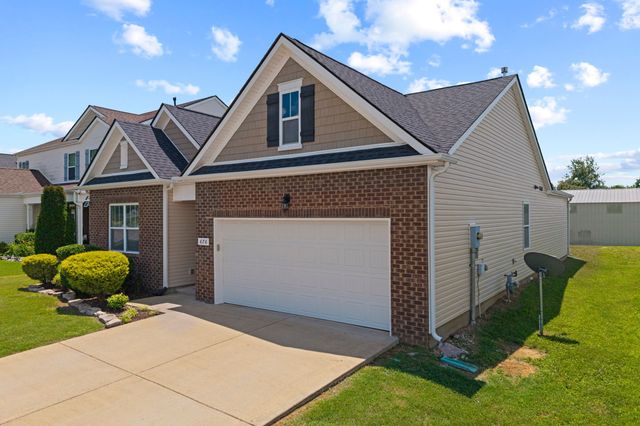 676 Prominence Rd, Columbia, TN 38401