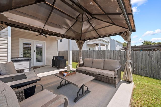 676 Prominence Rd, Columbia, TN 38401