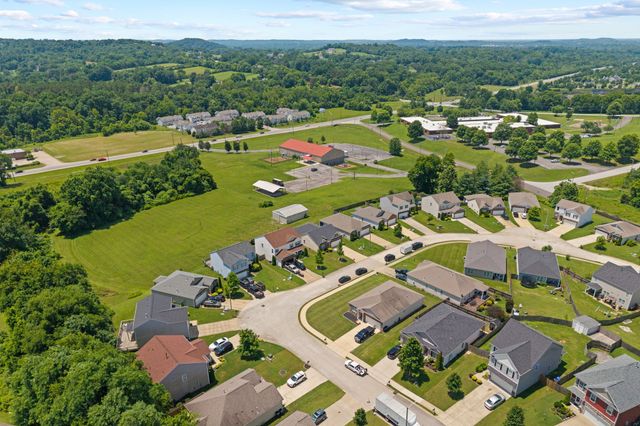 676 Prominence Rd, Columbia, TN 38401